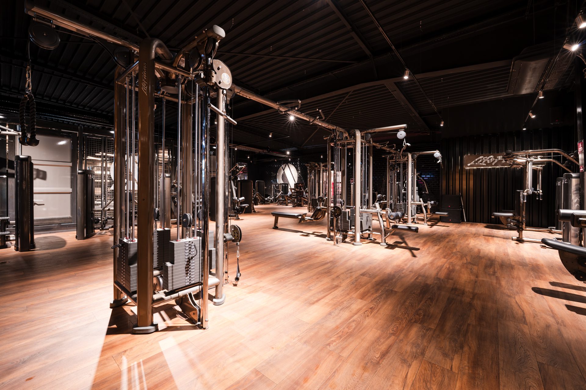 A Life Fitness / Hammer Strength facility