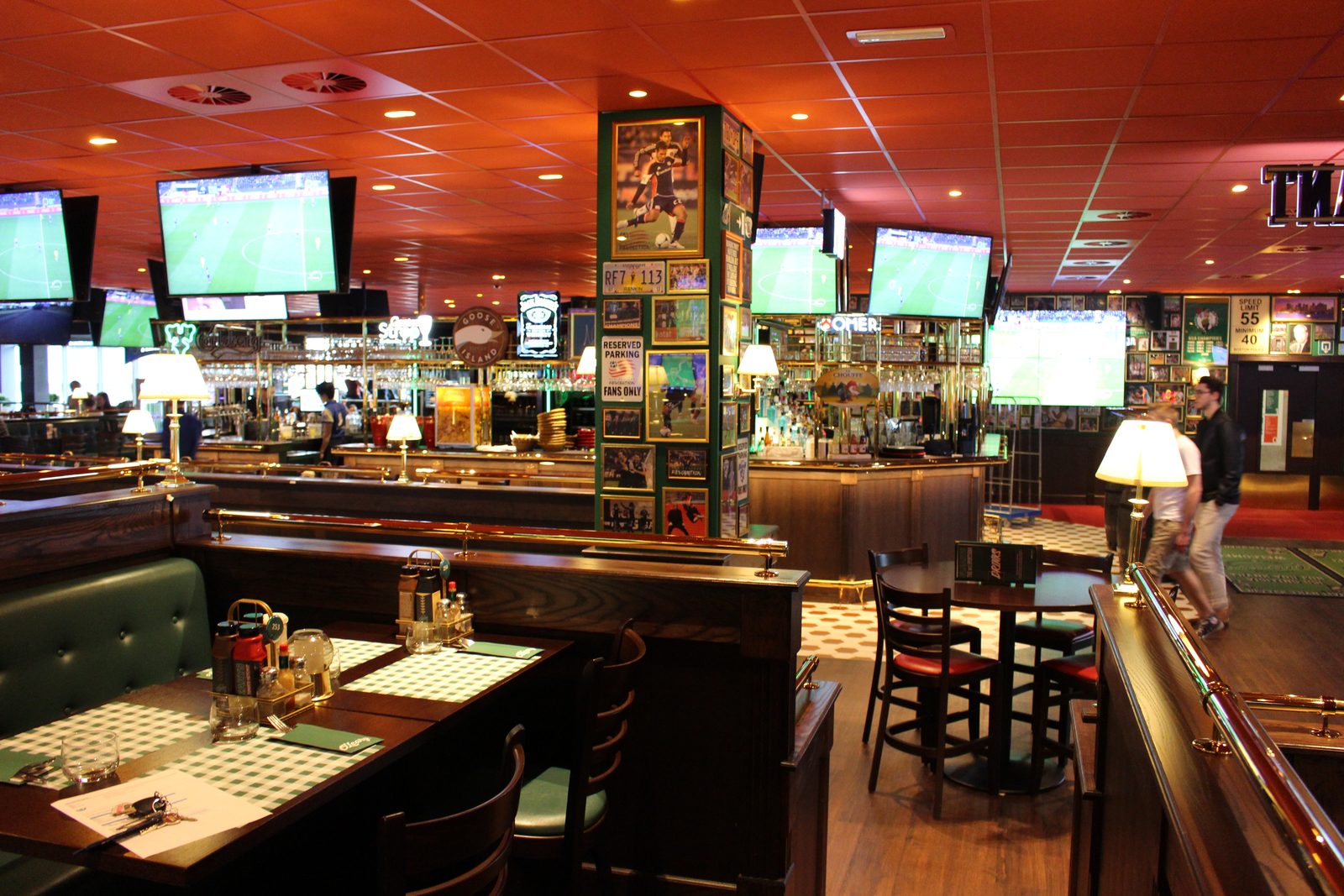 O'learys